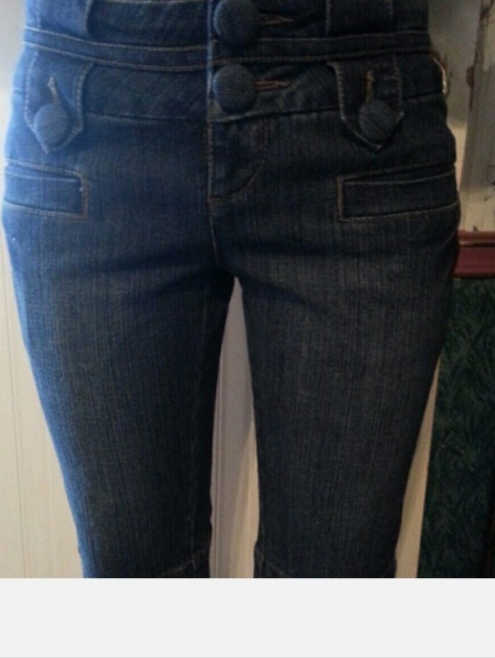 Cache Dark Indigo Skinny Capri Jeans